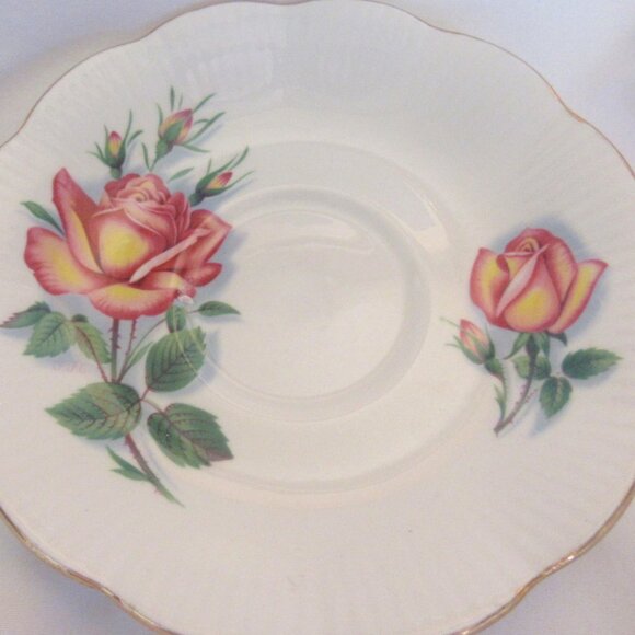 Royal Albert Tea Cup and Saucer Gorgeous Yellow and Pink Flowers, Signed FFE D11 - Picture 4 of 10